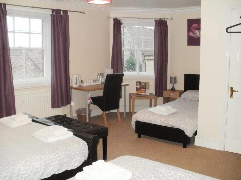 The Crown Inn Keynsham Extérieur photo
